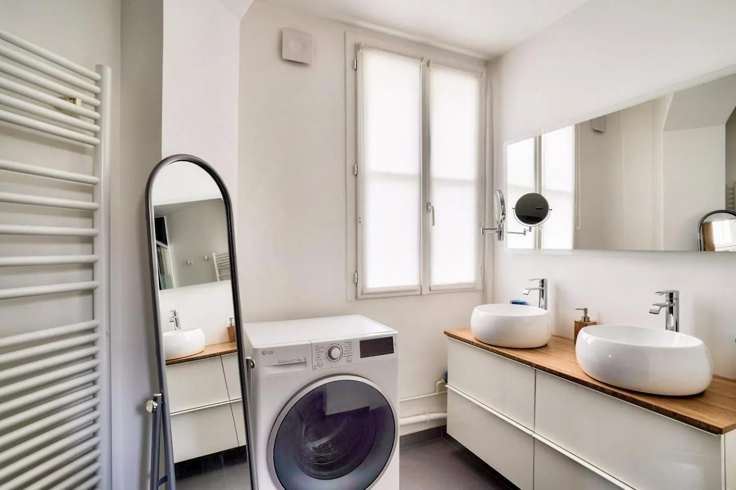 Sublime Apartment In The 17Th District Paris France