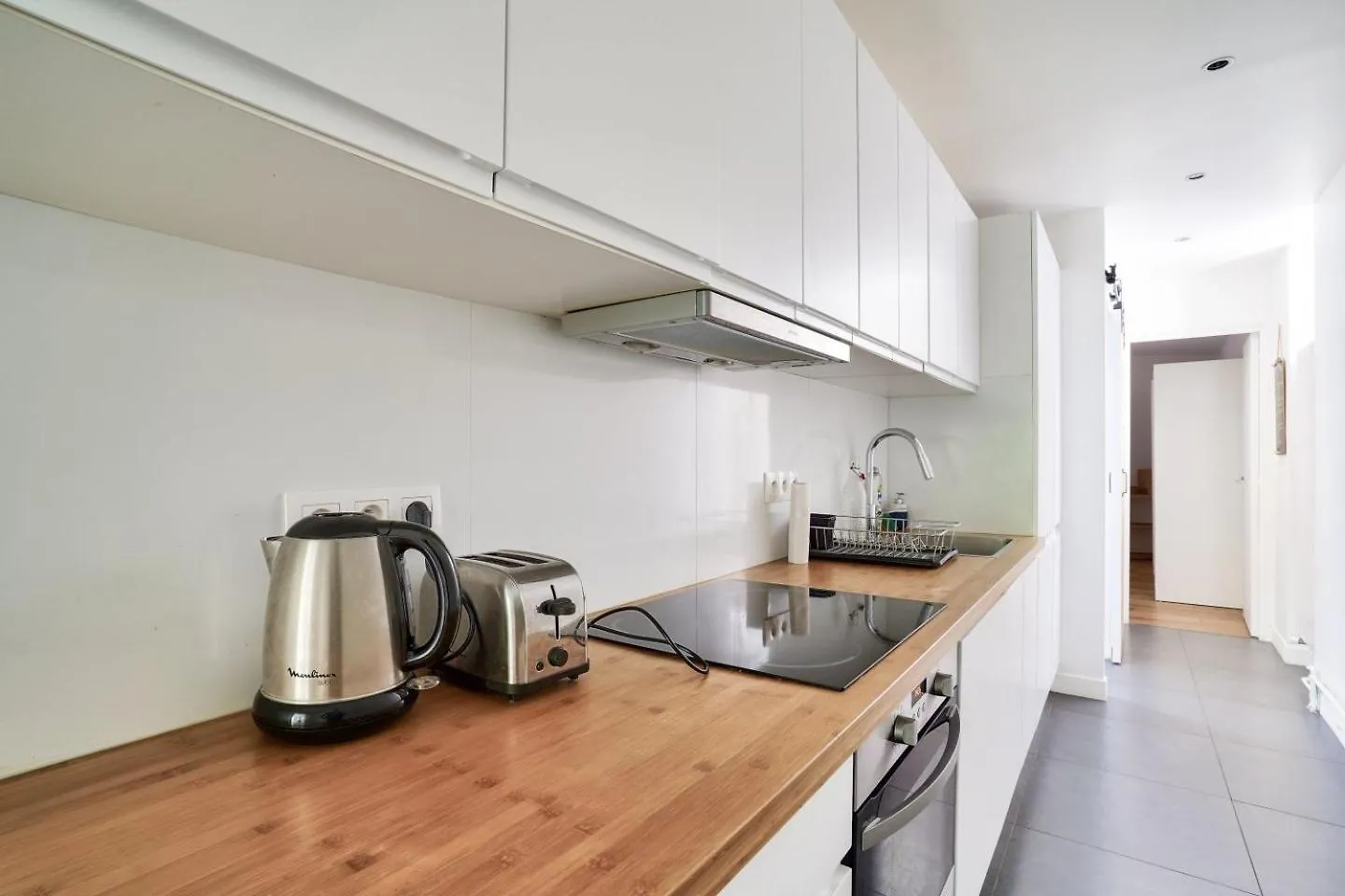 Sublime Apartment In The 17Th District Paris